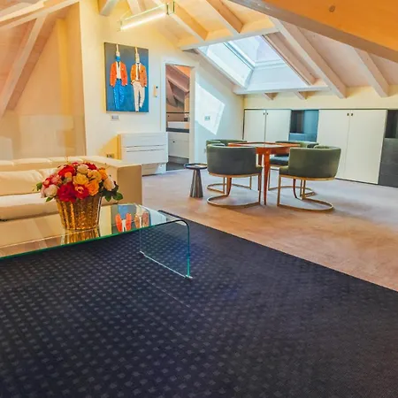 Villa Angela - Italian Homing *