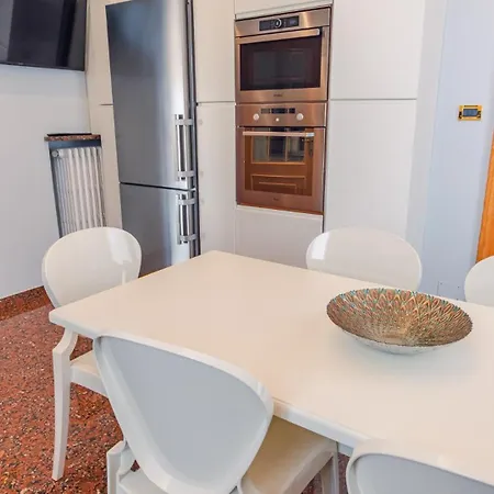 Angela - Italian Homing *
